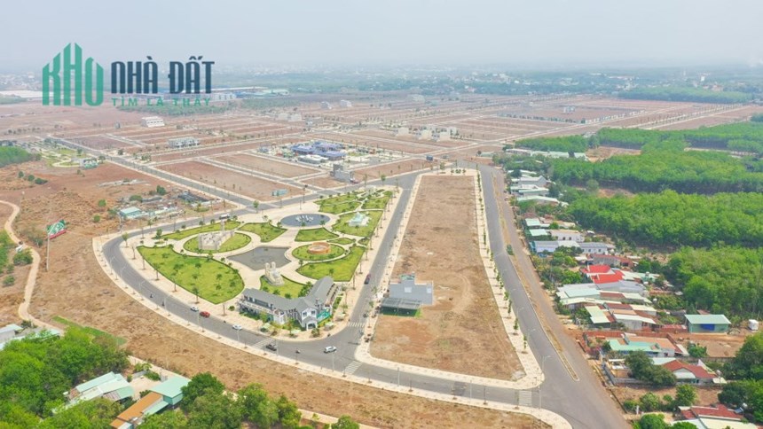 ĐẤT SỔ ĐỎ TTTP.ĐỒNG XOÀI TRẢ TRƯỚC 600TR SỞ HỮU NGAY CHỈ CÓ 3 LÔ. LH:0908287778