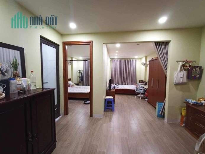 Bán nhà phố Hào Nam, 1 nhà ra phố, ô tô, kinh doanh, 7 tầng thang máy, 60m2, Mt 5m5, 16.8 tỷ.