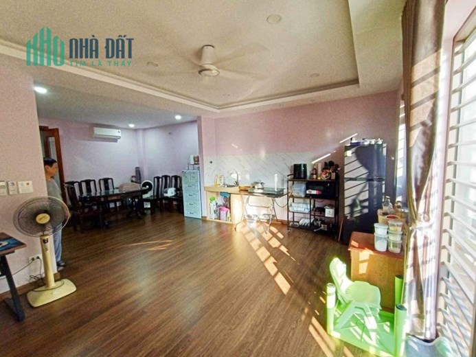 Bán nhà phố Hào Nam, 1 nhà ra phố, ô tô, kinh doanh, 7 tầng thang máy, 60m2, Mt 5m5, 16.8 tỷ.