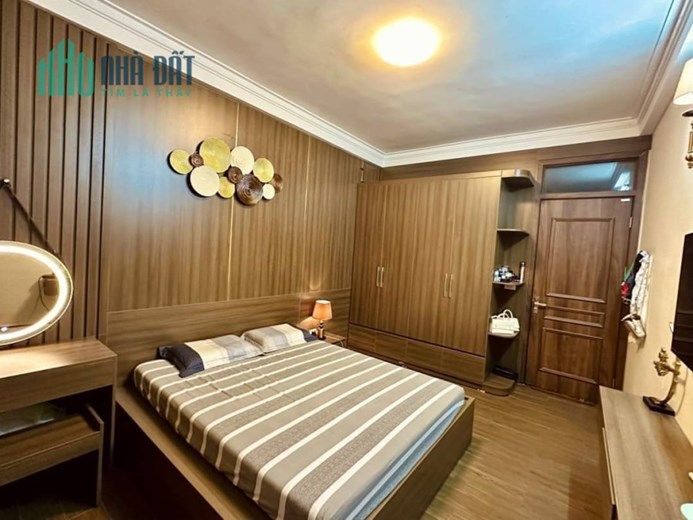 Mình có Nhà cần bán tại Nguyễn Thị Định, Cầu Giấy, 92,6mm2, giá 16,7 tỷ.