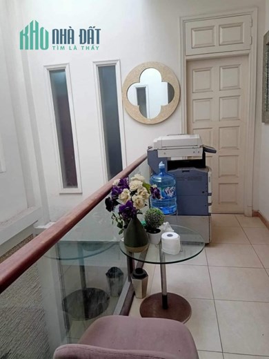 BÁN NHÀ PHỐ YECXANH-VỊ TRÍ HIẾM-2 MẶT NGÕ-LÔ GÓC-Ô CHỜ THANG MÁY-155M 26xTỶ
