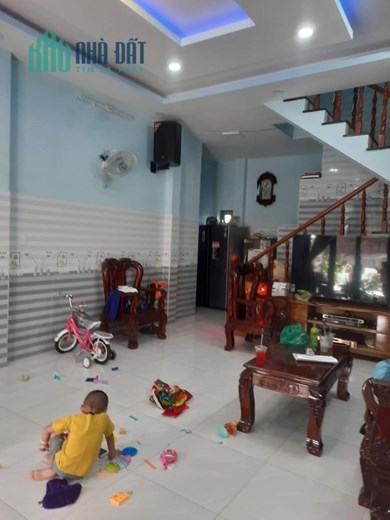 ♨️ Nhà An Sương Bà Điểm Hóc Môn 4,5x10 2 Tầng Có Sân Giá 1,99 Tỷ 💥💥💥