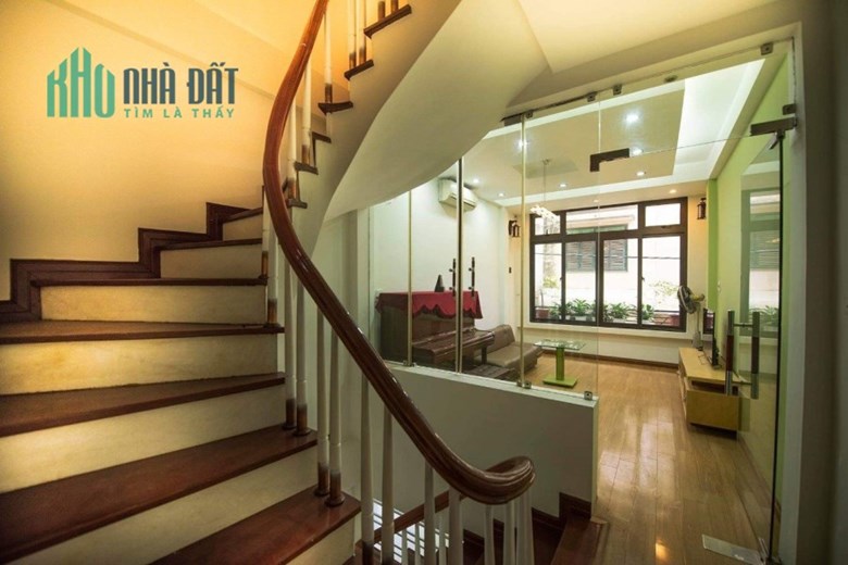 Xuân La chỉ 4.3 tỷ xách vali đến ở ngay nhà đẹp.