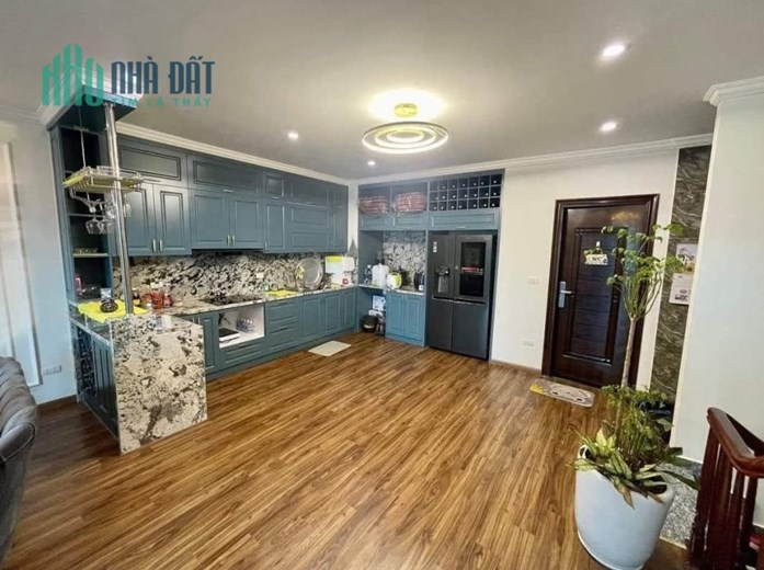 Tôi bán Gấp nhà liền kề TSQ Galaxy Ngân Hà Vạn Phúc cạnh đường Tố Hữu 55m2x5T chỉ 9.999 tỷ.