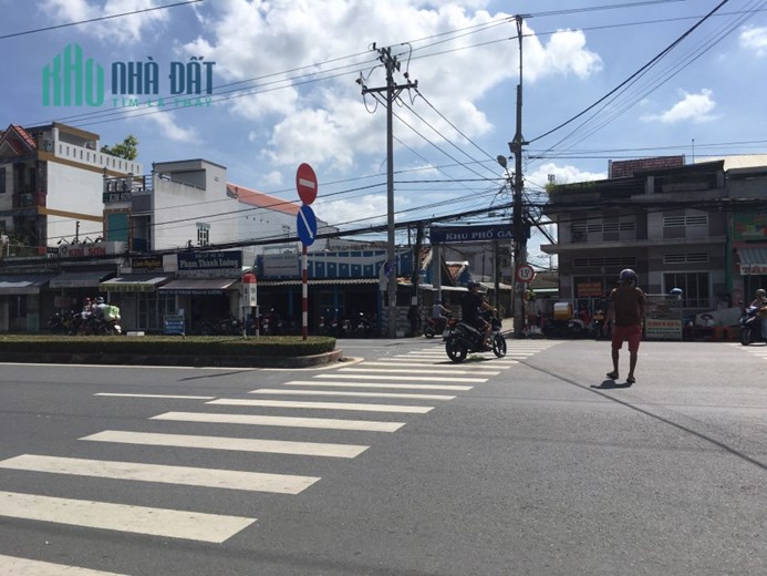 Cho Thuê Nhà Mặt Tiền Quốc Lộ 1A thuận tiện kd buôn bán
