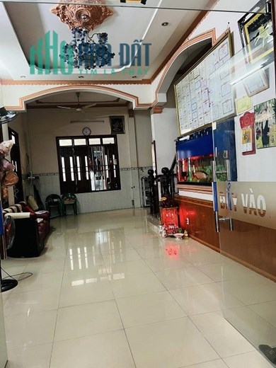 Cho thuê nhà ngay mặt tiền đường lớn ĐT743, ngã tư Cửu Long, Bình Hoà, Thuận An.