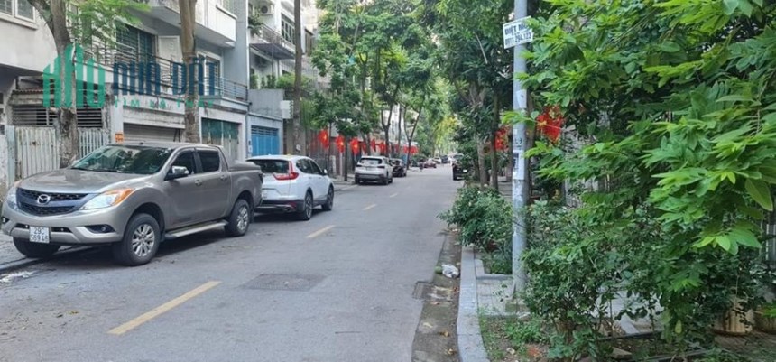 CHÚ QUANG CẦN BÁN GẤP CĂN LIỀN KỀ VĂN PHÚ, MẶT TIỀN 4.5M, 13.99 TỶ