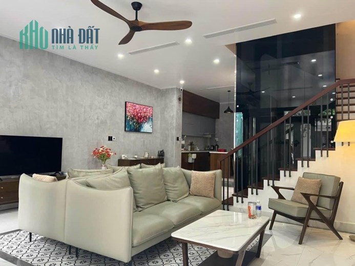 CHÚ QUANG CẦN BÁN GẤP CĂN LIỀN KỀ VĂN PHÚ, MẶT TIỀN 4.5M, 13.99 TỶ
