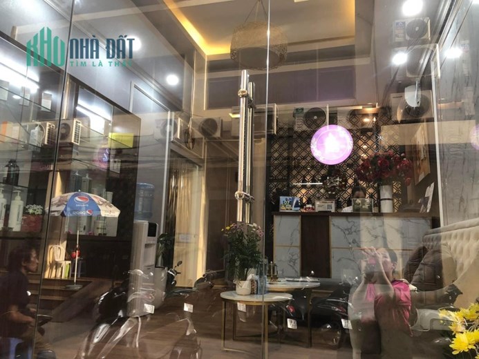 HIẾM VIP NHẤT ĐỐNG ĐA - PHÂN LÔ VIP HOÀNG CẦU - Ô TÔ TRÁNH - VỈA HÈ SÁT HỒ. 55M X 5 TẦNG. GIÁ HƠN
