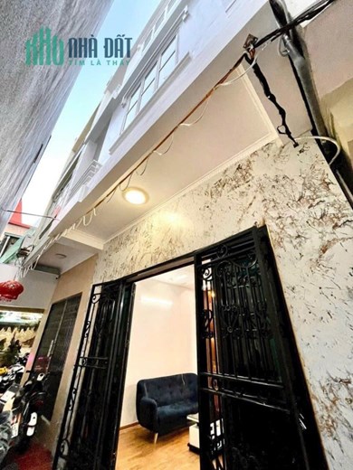 Nhà đẹp sang xịn mịn góc phố Hồ Sen, ngõ nông 1 quặt tới nhà