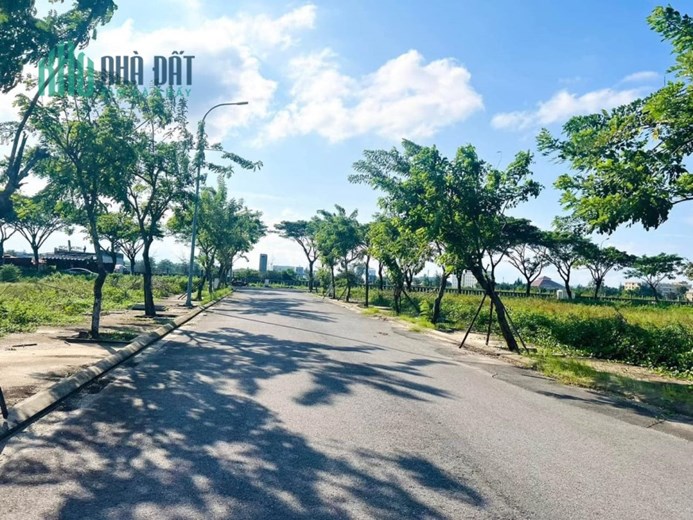 Bán lô đất nền FPT City Đà Nẵng 144m2 chỉ 22,9tr/m2