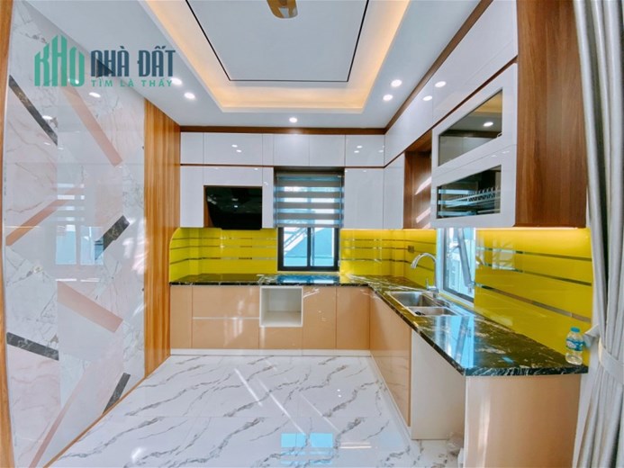 Bán nhà phường xuân đỉnh lô góc-vỉa hè –kinh doanh-thang máy 68m 7tầng 12.5 tỷ