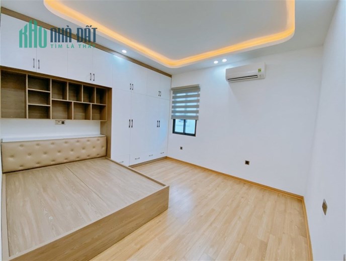 Bán nhà phường xuân đỉnh lô góc-vỉa hè –kinh doanh-thang máy 68m 7tầng 12.5 tỷ