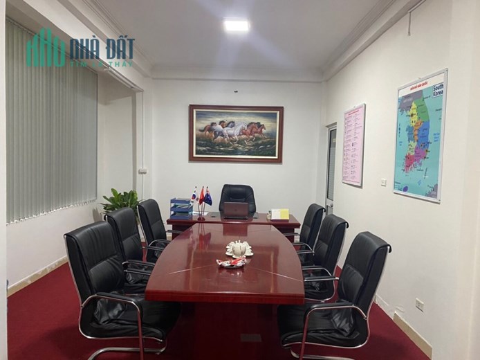 Cho thuê nhà 5 tầng tại Phùng Chí Kiên Cầu Giấy 70m2 ô tô đỗ cửa