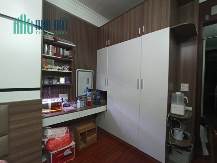Bán nhà 4 tầng ngõ 26 Tư Đình,Long Biên 41m2,gần oto hơn 3.5 tỷ