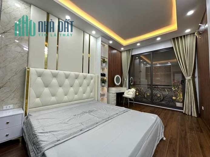 NHÀ ĐẸP 4 TẦNG x DT:43M2 x 4 P NGỦ x PHỐ HOÀNG VĂN THÁI - KHU PHÂN LÔ QUÂN ĐỘI NGÕ OTO ,5M RA Ô TÔ