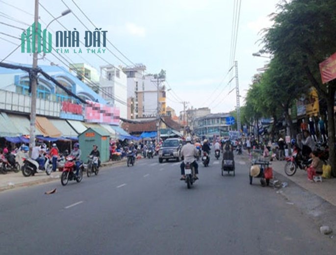 Bán nhà mặt tiền kinh doanh đường Minh Phụng, P6, Q6, 220m2, ngang 8m, giá cực rẻ.
