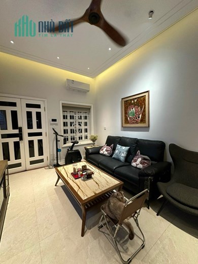 Bán nhà đẹp Nguyễn Đình Chiểu 70m2, 4 tầng, Ngõ ô tô, Cách Mphố 10m giá 17,x Tỷ