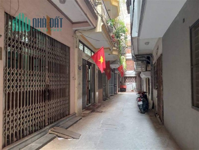 GẤP LẮM RỒI ! Phố Vip Thái Hà ô tô vào nhà, vài bước ra phố, dòng tiền khủng, 40m*4T chỉ nhỉnh 8 tỷ
