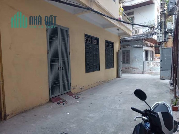 GẤP LẮM RỒI ! Phố Vip Thái Hà ô tô vào nhà, vài bước ra phố, dòng tiền khủng, 40m*4T chỉ nhỉnh 8 tỷ