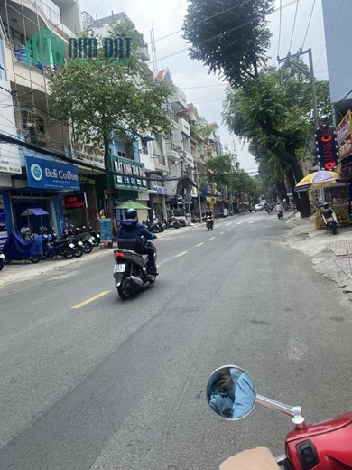 Bán Nhà 2 Mặt Tiền đường Lê Thánh Tôn,Q.1,DT:4,5mx23m,KC:6 lầu,,Giá:75 tỷ