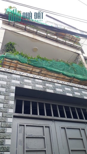 Bán nhà đường Cộng Hòa Tân Bình5.2 x25 NH 5.5 đúc 3 tấm cách mặt tiền 50m nhà đẹp đúc BTCT.