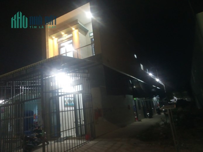 CẦN BÁN GẤP NHÀ MẶT PHỐ, P.VĨNH TÂN, THÀNH PHỐ TÂN UYÊN