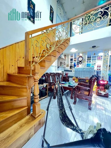 Bán nhà Mặt tiền đường Âu Cơ gần đường Nguyễn Hồng Đào, 4x21m, 2 T - 3PN 10.9 tỷ (TL)