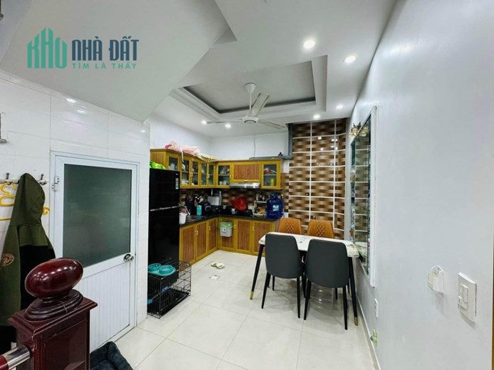 Bán nhà Nguyễn Hoàng Tôn - Kinh Doanh – lô góc –vỉa hè 66M 5tầng 11.2T