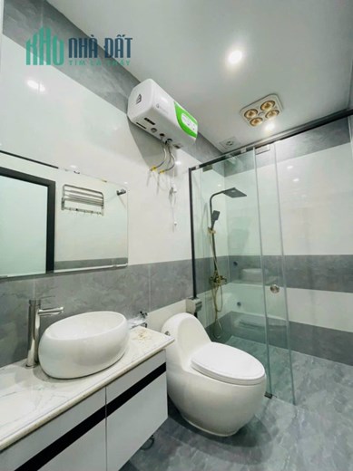 Bán nhanh nhà 4 tầng mặt đường lô góc đường Hào Khê tiện kinh doanh buôn bán sầm uất