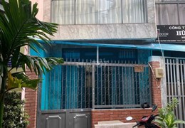 Nhà 2 lầu Huỳnh Văn Bánh, 3 phòng ngủ