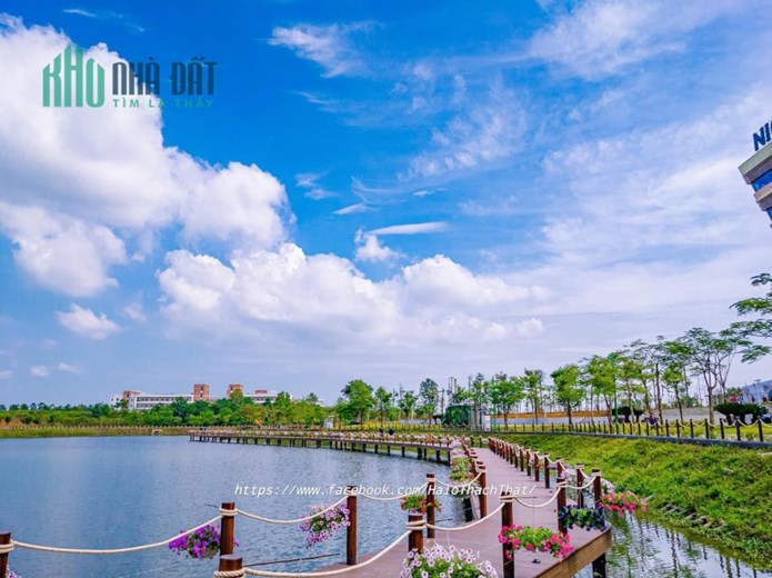 Chủ cần tiền hạ giá kịch sàn ạ 
85m hạ bằng có hẳn 6m mặt tiền chỉ nhỉnh tỷ 
Lh 0985019591 em Hằng