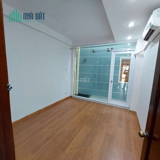 MTKD đông đúc 4 tầng 4PN quận Phú Nhuận