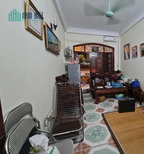 Bán nhà mặt phố Định Công 54.5m 4 tầng giá 8.9 tỷ