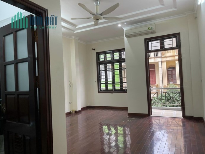 Bán nhà mặt ngõ 168 Nguyễn Xiển 63m2 5 tầng giá 17.5 tỷ, ngõ 3 ô tô tránh