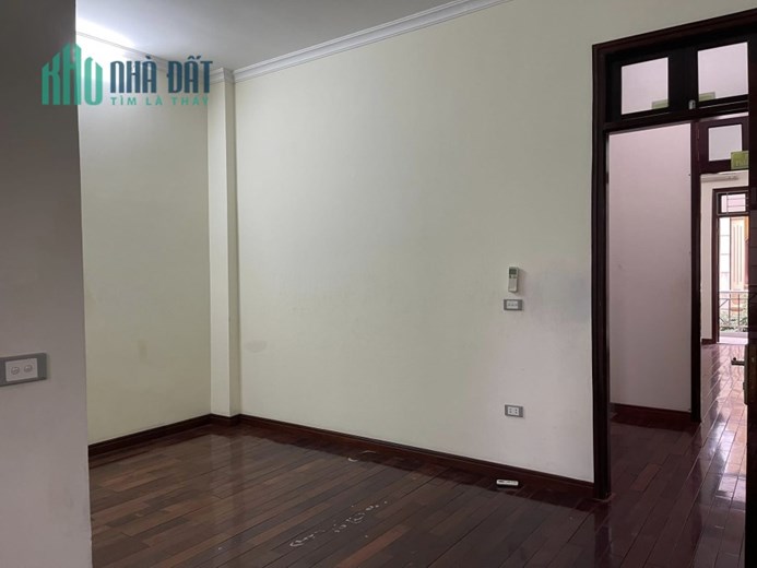 Bán nhà mặt ngõ 168 Nguyễn Xiển 63m2 5 tầng giá 17.5 tỷ, ngõ 3 ô tô tránh