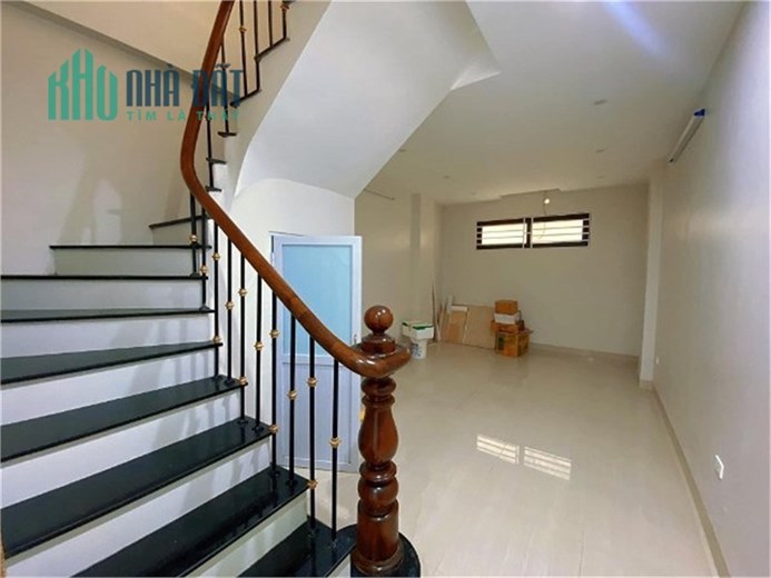 CÓ 102-16,5 TỶ ĐƯỜNG 800A,CẦU GIẤY-NHÀ ĐẸP-MẶT PHỐ-VỈA HÈ-THANG MÁY-GARA -KINH DOANH
