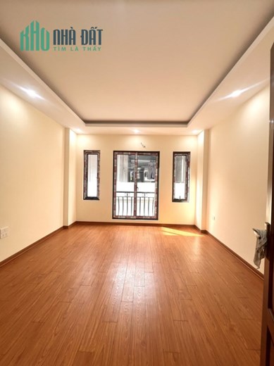 Bán nhà Võ Chí Công, Cầu Giấy. 50mx5; MT4m; giá 6 tỷ.