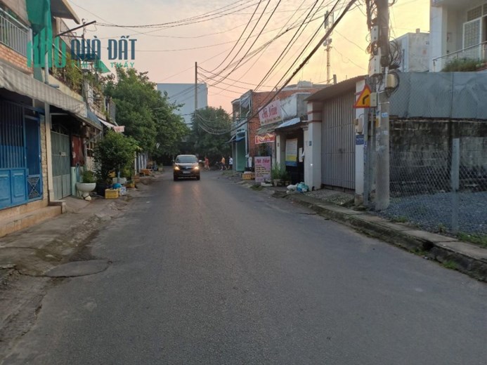 Bán thửa đất Mặt tiền Đường số  8 Trường Thọ Thủ Đức, 100m2, giá chỉ hơn 7 tỷ.