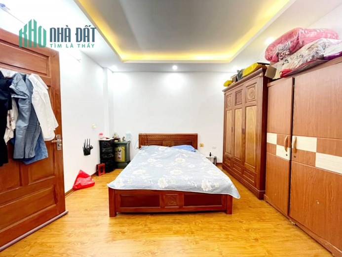 SIÊU HIẾM ! BÁN NHÀ LÔ GÓC NGÕ 173 HOÀNG HOA THÁM, 39M*5T, NHỈNH 4 TỶ