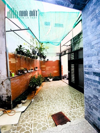 Cho thuê nhà 1T1L1L 4pn 130m2 full nội thất đường 4 Linh Tây