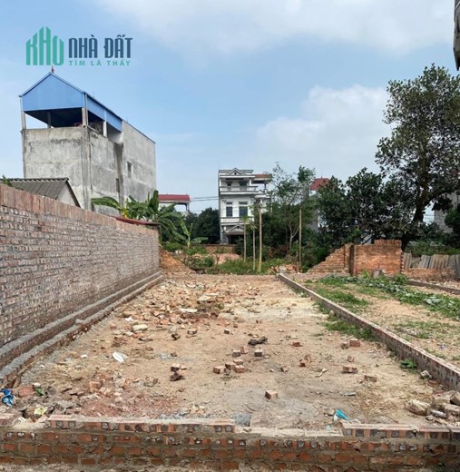 Còn lâu mới đến 1 tỷ mà đc tận 81m sẵn sổ sang tên ngay tại Phú Hạ-Minh Phú
