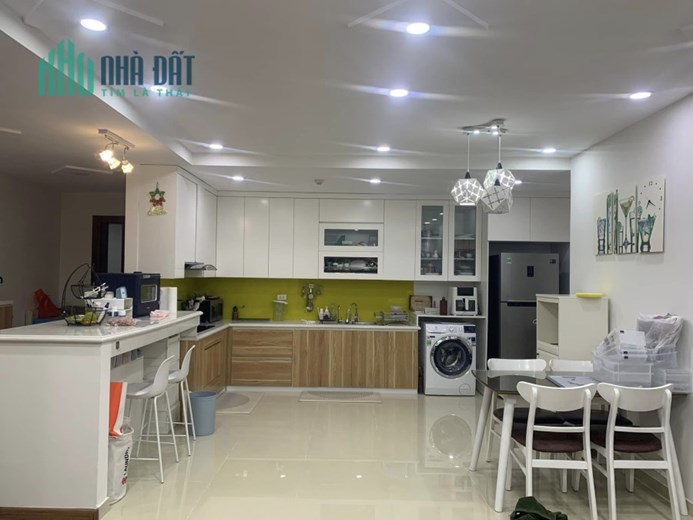 Bán Chung Cư Cao Cấp Goldmark City 135m 3 Ngủ 2 WC 2 Ban Công Full Nội Thất giá nhỉnh 5 Tỉ