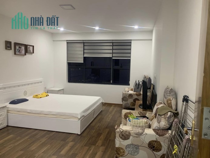Bán Chung Cư Cao Cấp Goldmark City 135m 3 Ngủ 2 WC 2 Ban Công Full Nội Thất giá nhỉnh 5 Tỉ