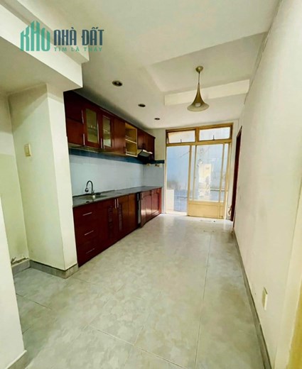 Bán nhà 2 tầng 5x13m (63m2), Thống Nhất, hẻm xe tải cách 30m, sạch sẽ an ninh chỉ 4.2 tỷ
