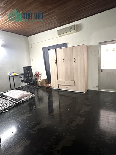 Cần Sang Nhượng Văn Phòng Có Gác Lửng Vị Trí Đẹp Trung Tâm