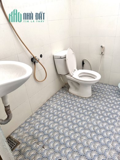 Cần Sang Nhượng Văn Phòng Có Gác Lửng Vị Trí Đẹp Trung Tâm