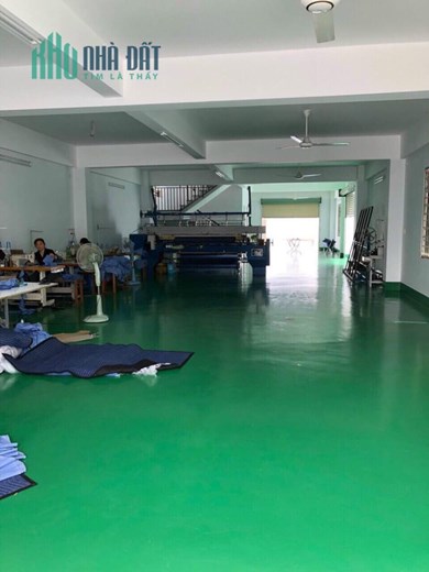Cho thuê nhà MT đường Vườn Thơm  làm văn phòng công ty kho sản xuất