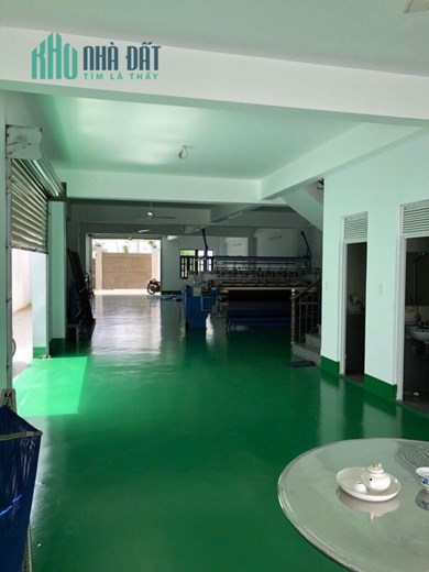 Cho thuê nhà MT đường Vườn Thơm  làm văn phòng công ty kho sản xuất