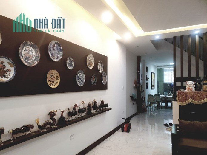 Rung chuyển. Bán nhà Lương Ngọc Quyến, Hà Đông. 84m2 x 3T. MT 4m. PHÂN LÔ. ÔTÔ. 8 Tỷ. 0968084286